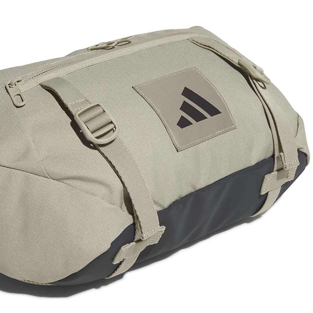 ユーティリティー クロスボディーバッグ