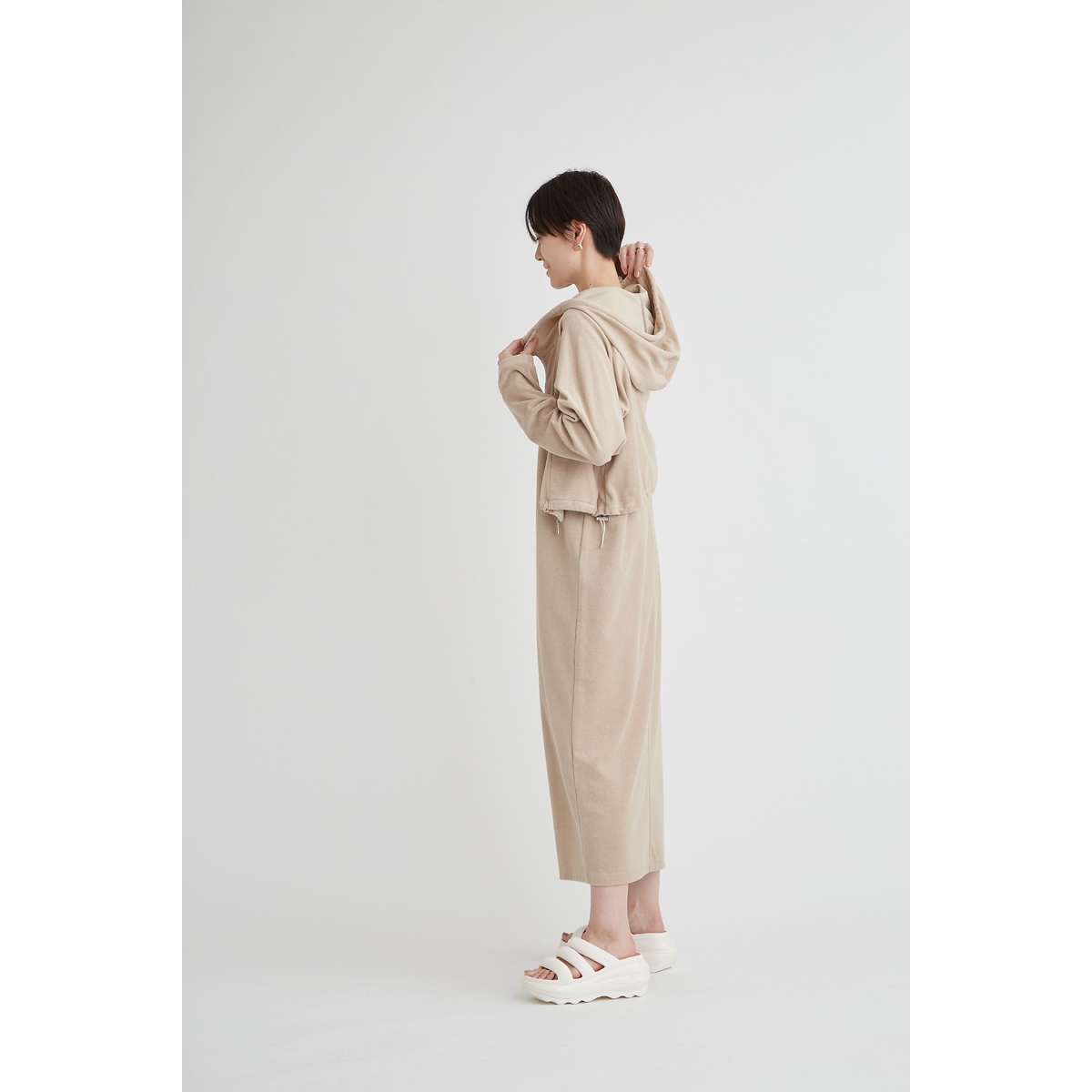 PlaXクロップド丈パイルパーカー