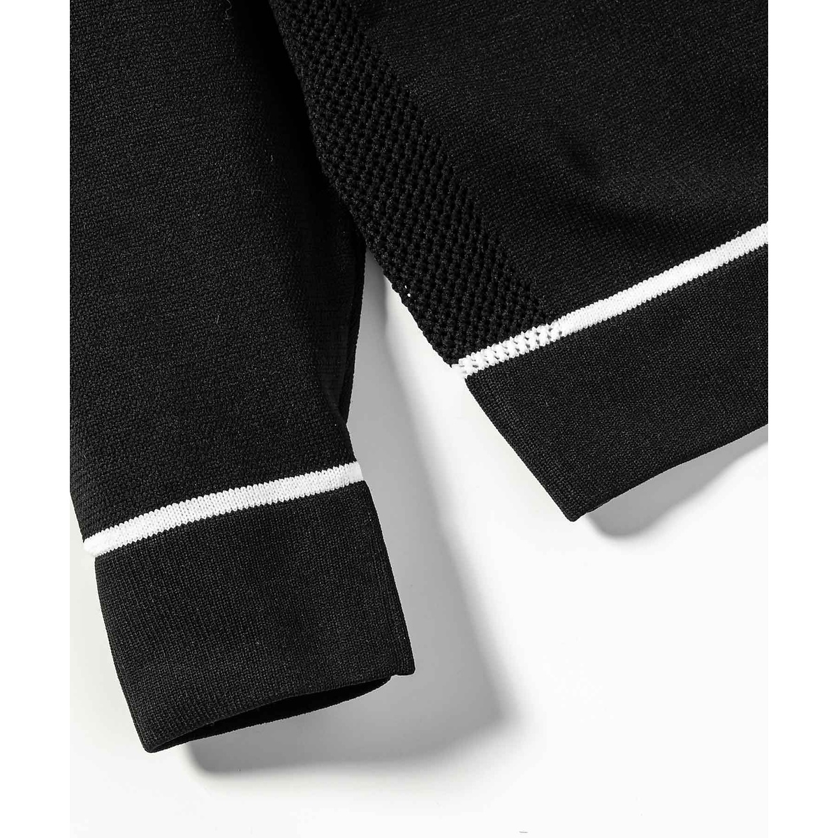 LIGHT MOCK NECK KNIT