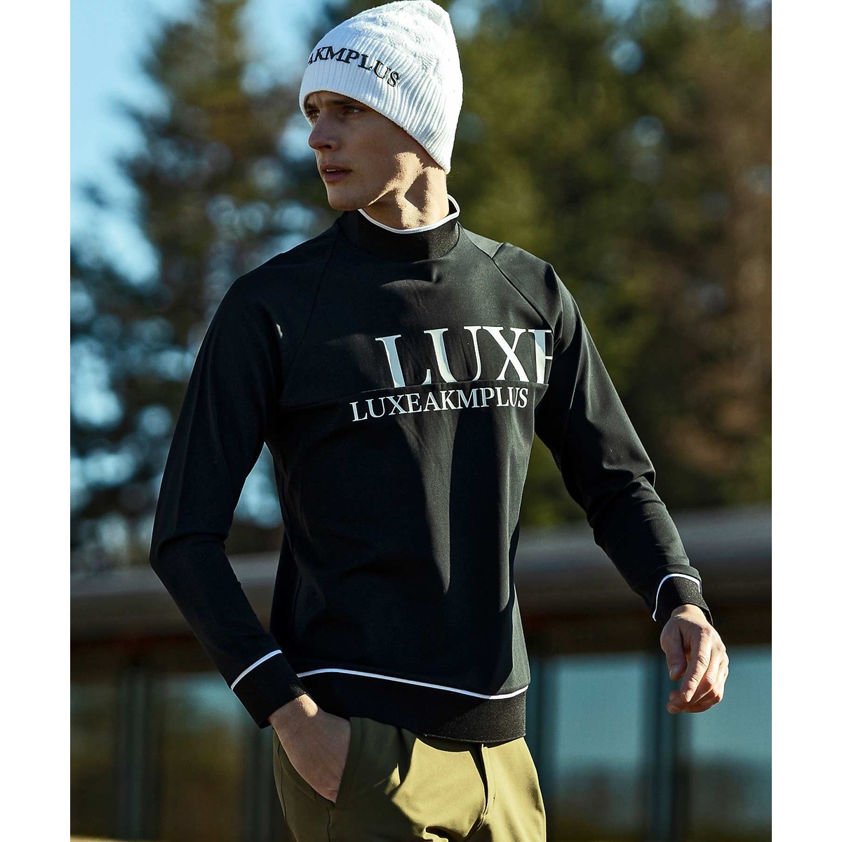 CHEST LOGO MOCK NECK LONG T-SHIRT