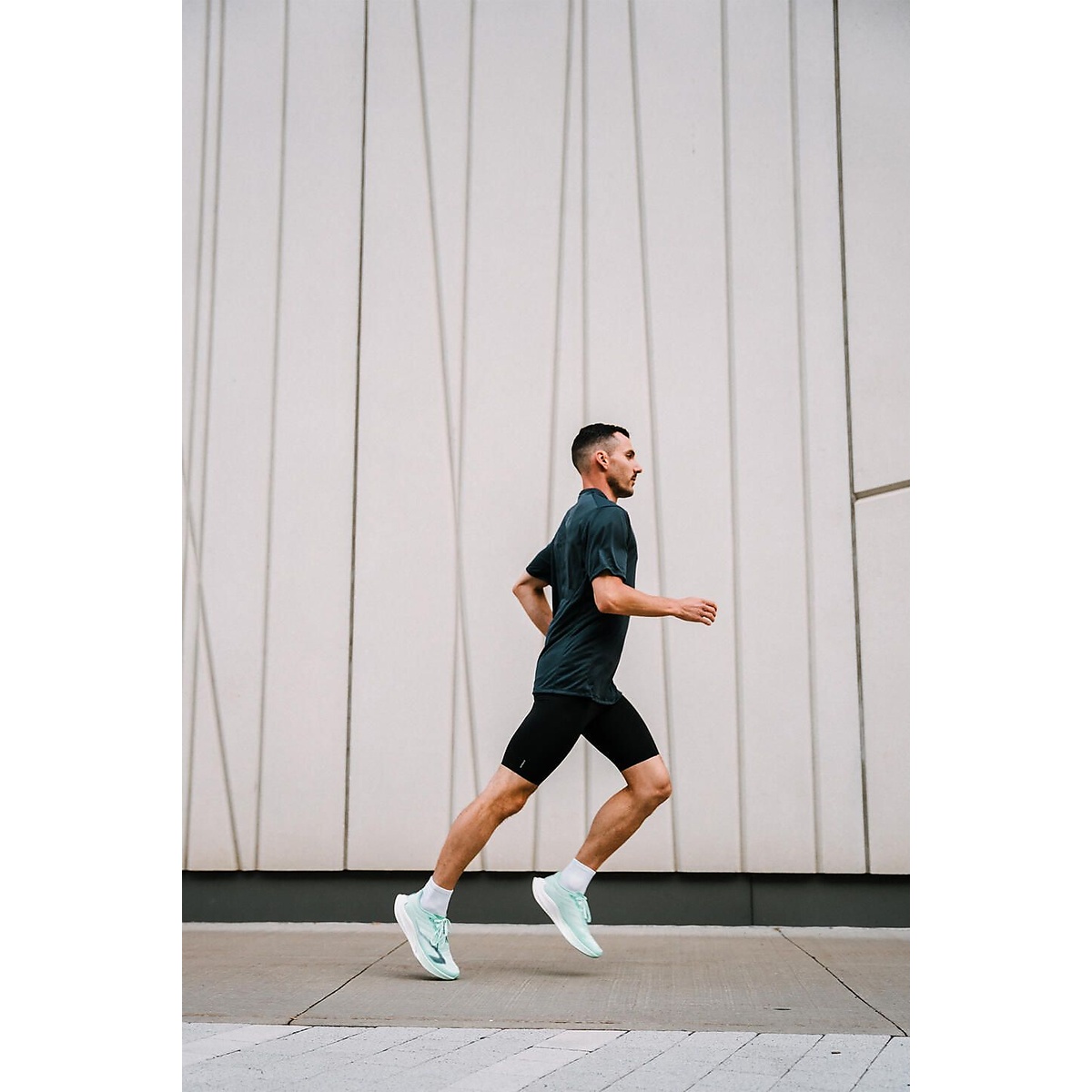 ショートタイツ