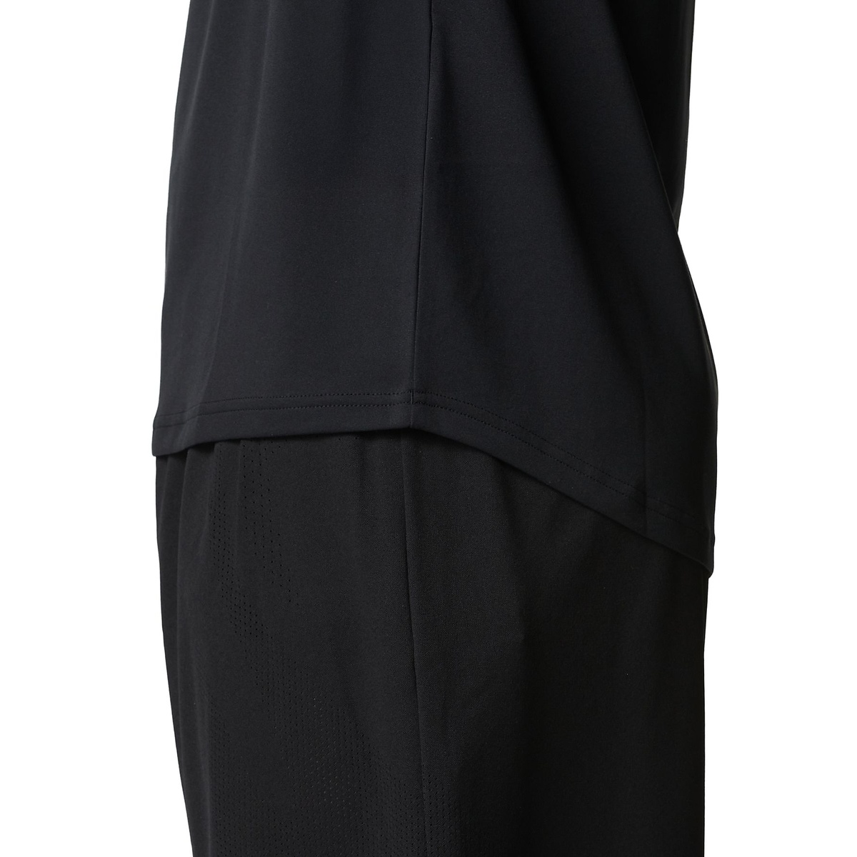 UA DREAMERS LOGO SHORT SLEEVE T-SHIRT