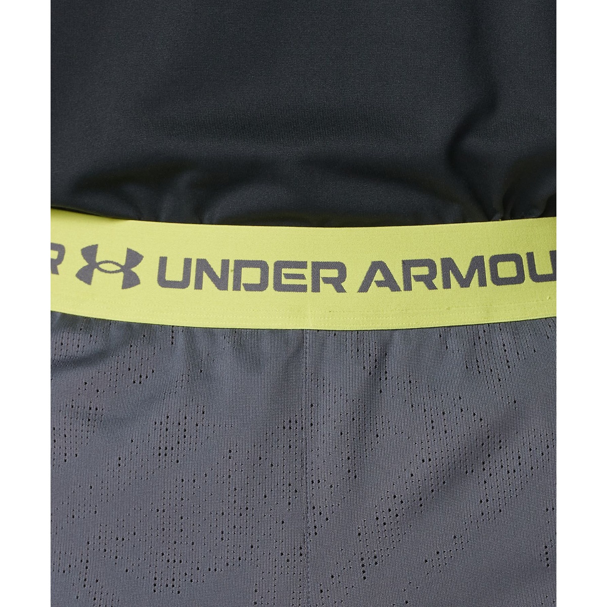 UA DREAMERS JACQUARD MESH SHORTS