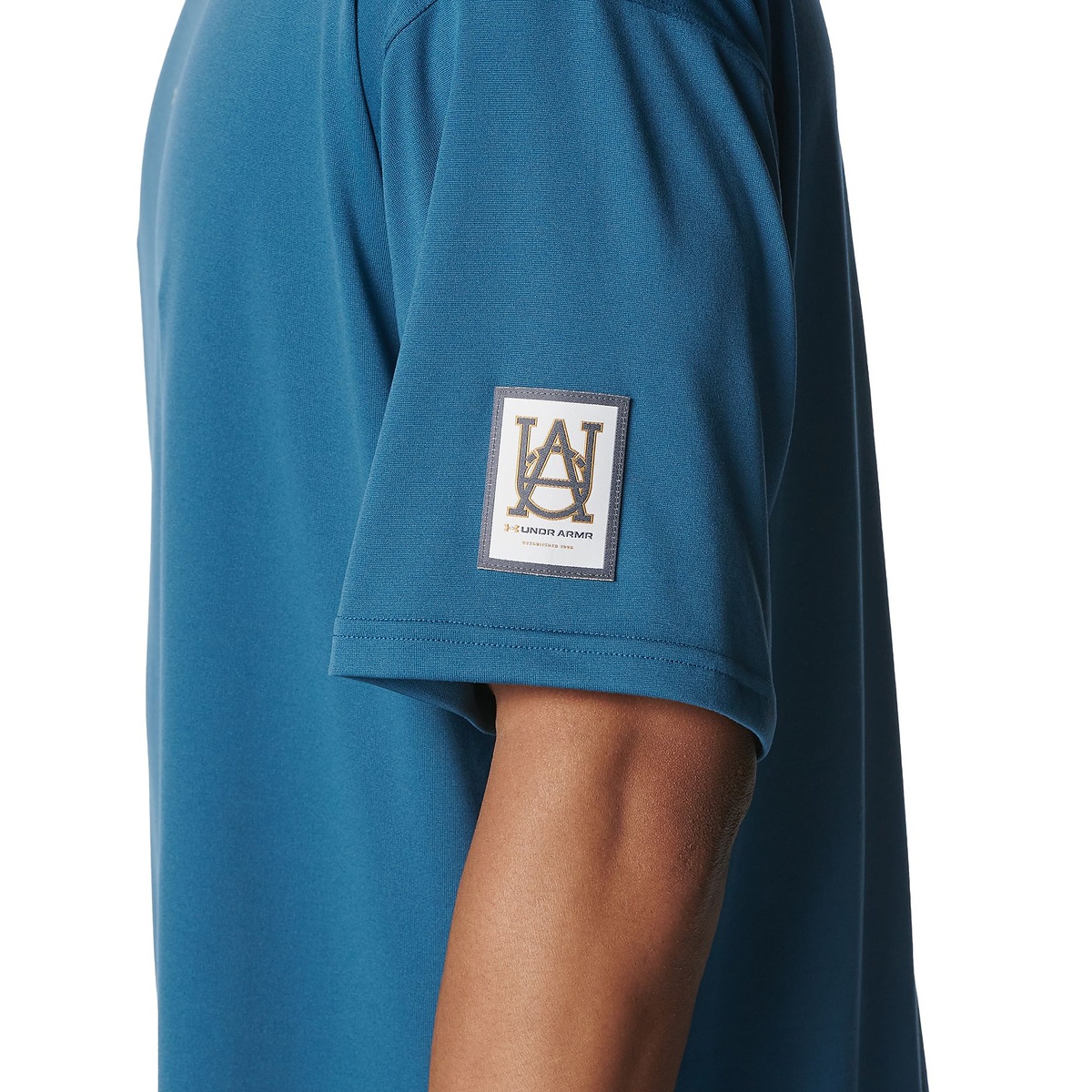 UA TECH STREET QUEST SHORT SLEEVE T-SHIRT