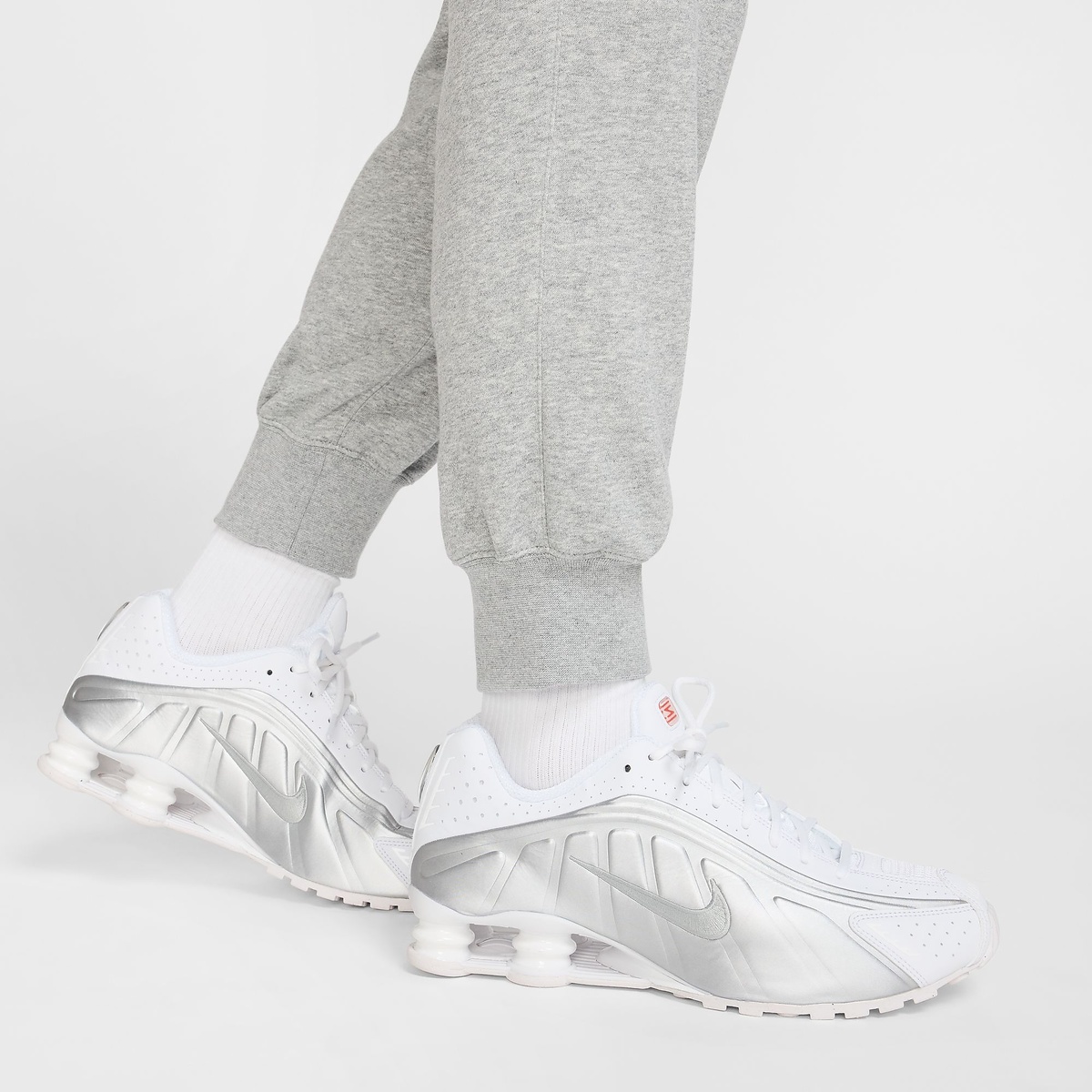 ナイキ クラブ FT ジョガー