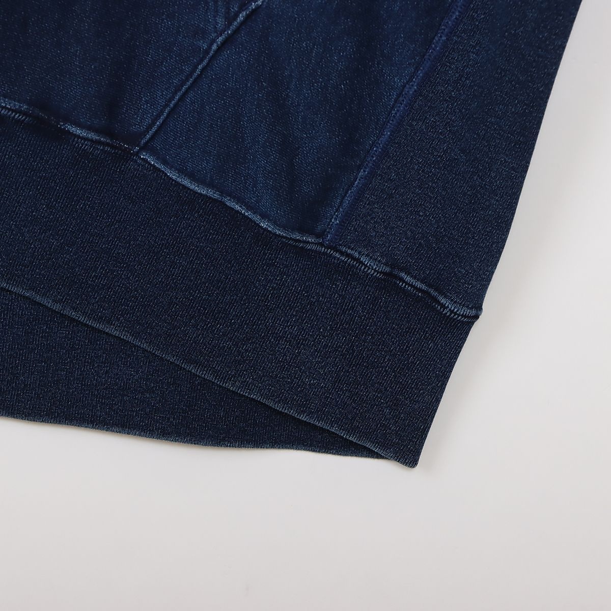 RW ZIP HOODED SWEATSHIRT