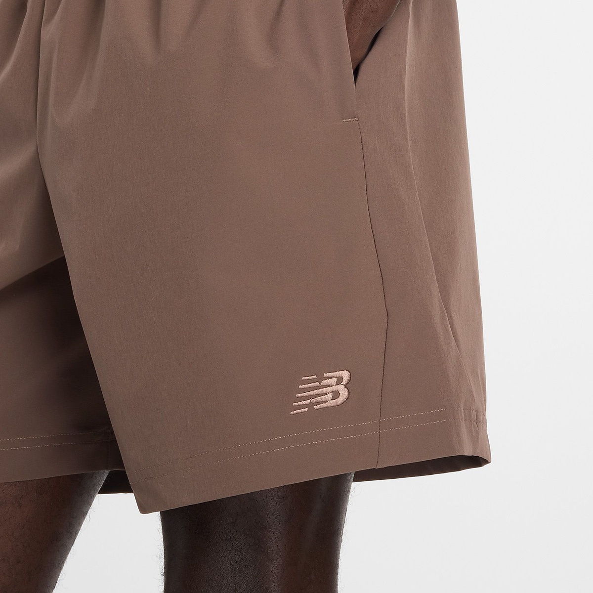 アスレチックスストレッチウーブンショーツ7インチ