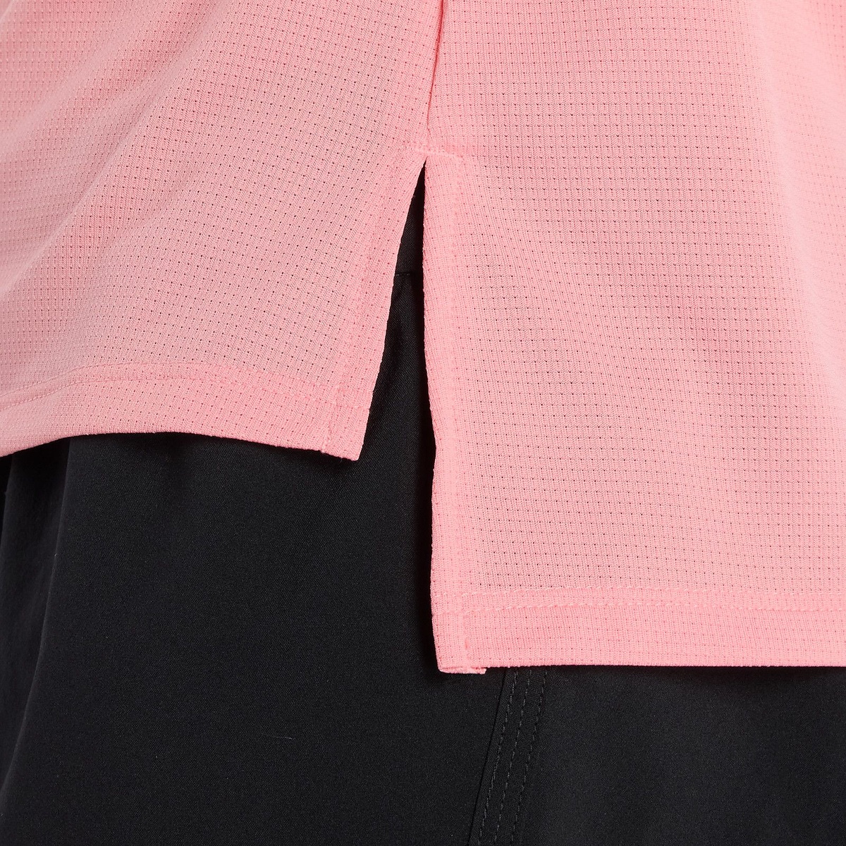 スポーツロゴTシャツ