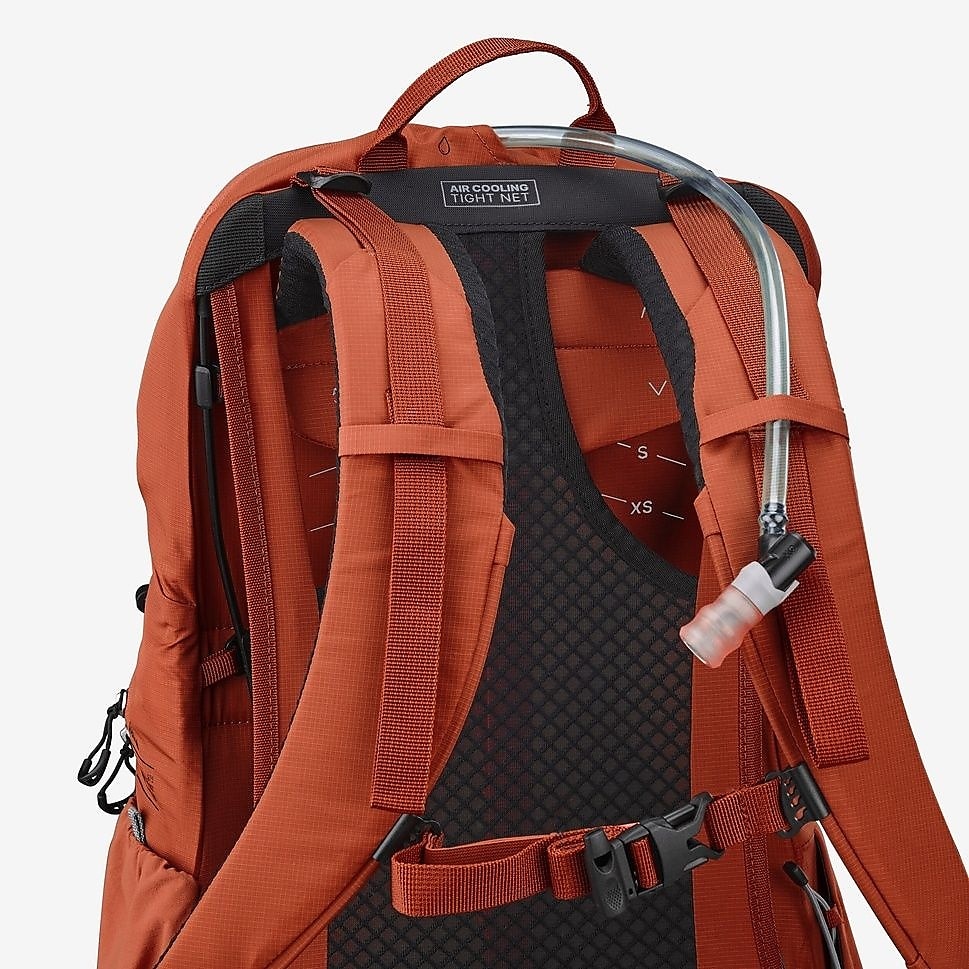 Decathlon バックパック MH500 25L BRN