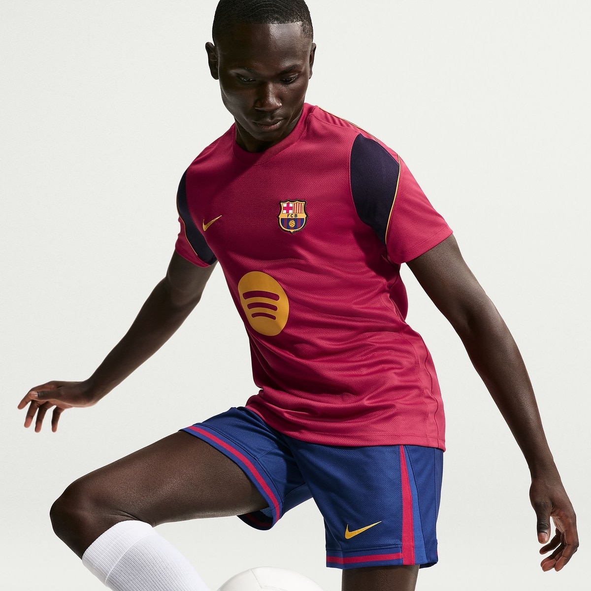 FCB M NK DF STRK SS TOP K
