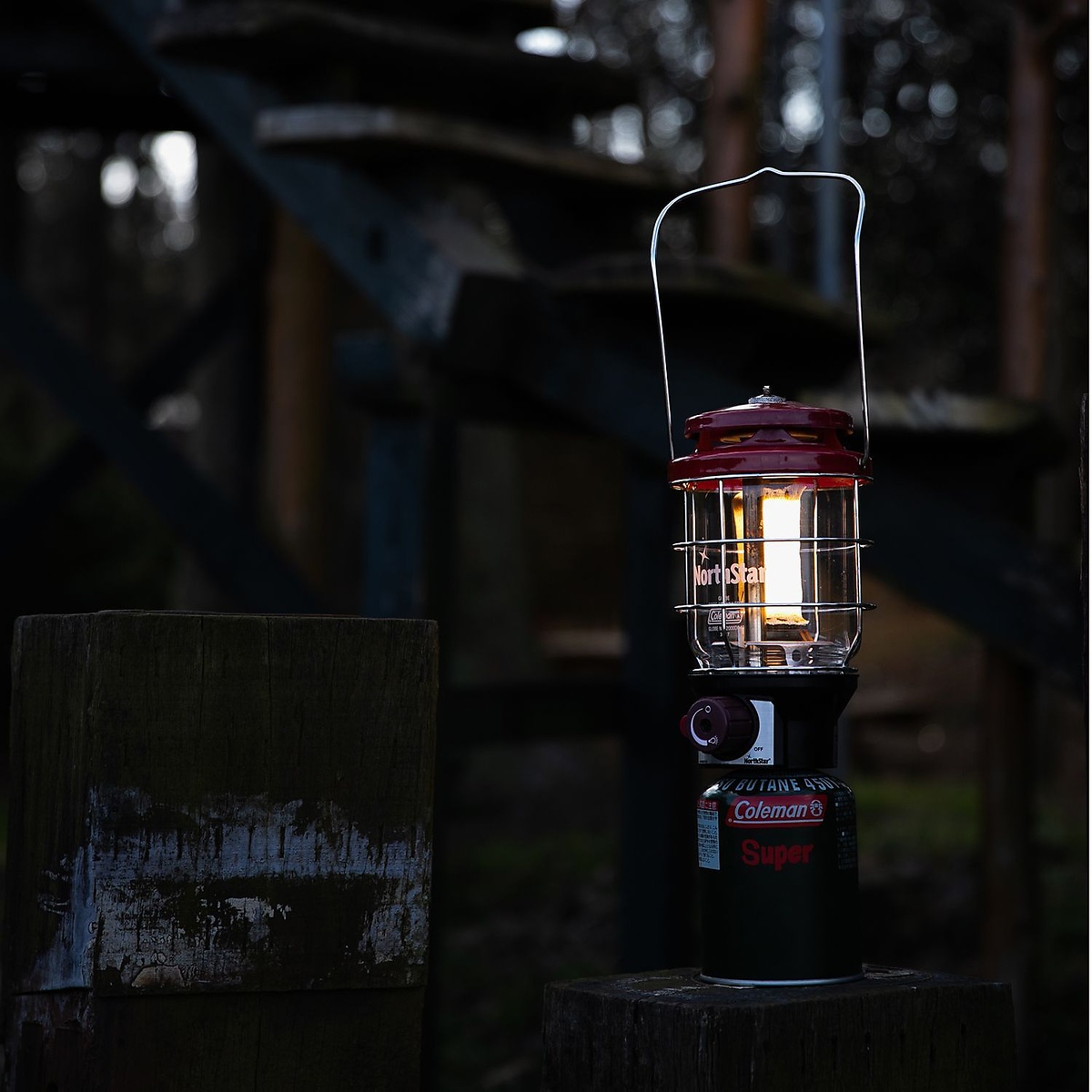 2500ノーススターＬＰガスランタン（レッド）