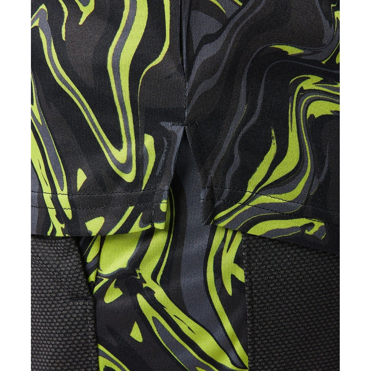 UA TECH SS SHIRT NOV