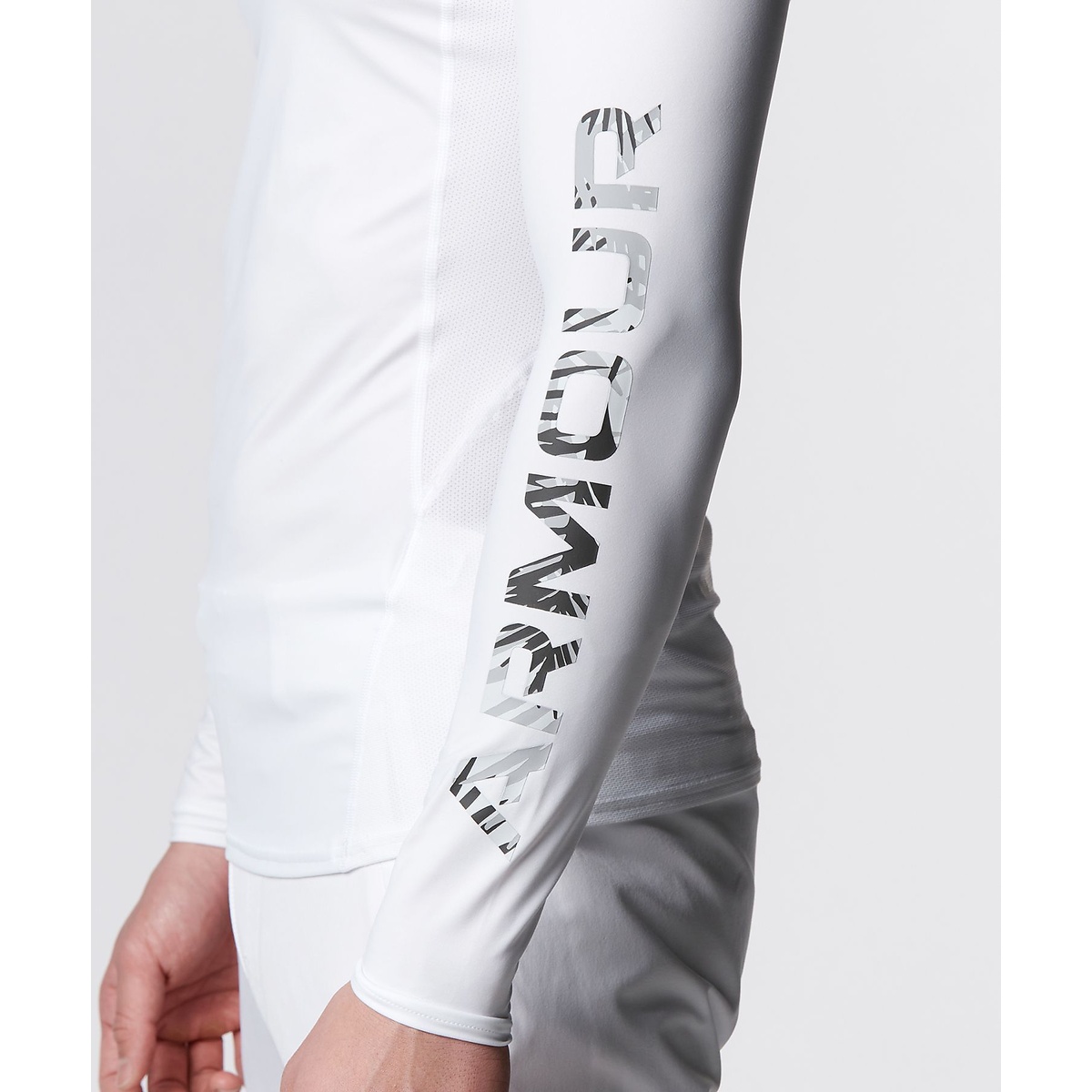 UA ISO-CHILL FITTED LS NV