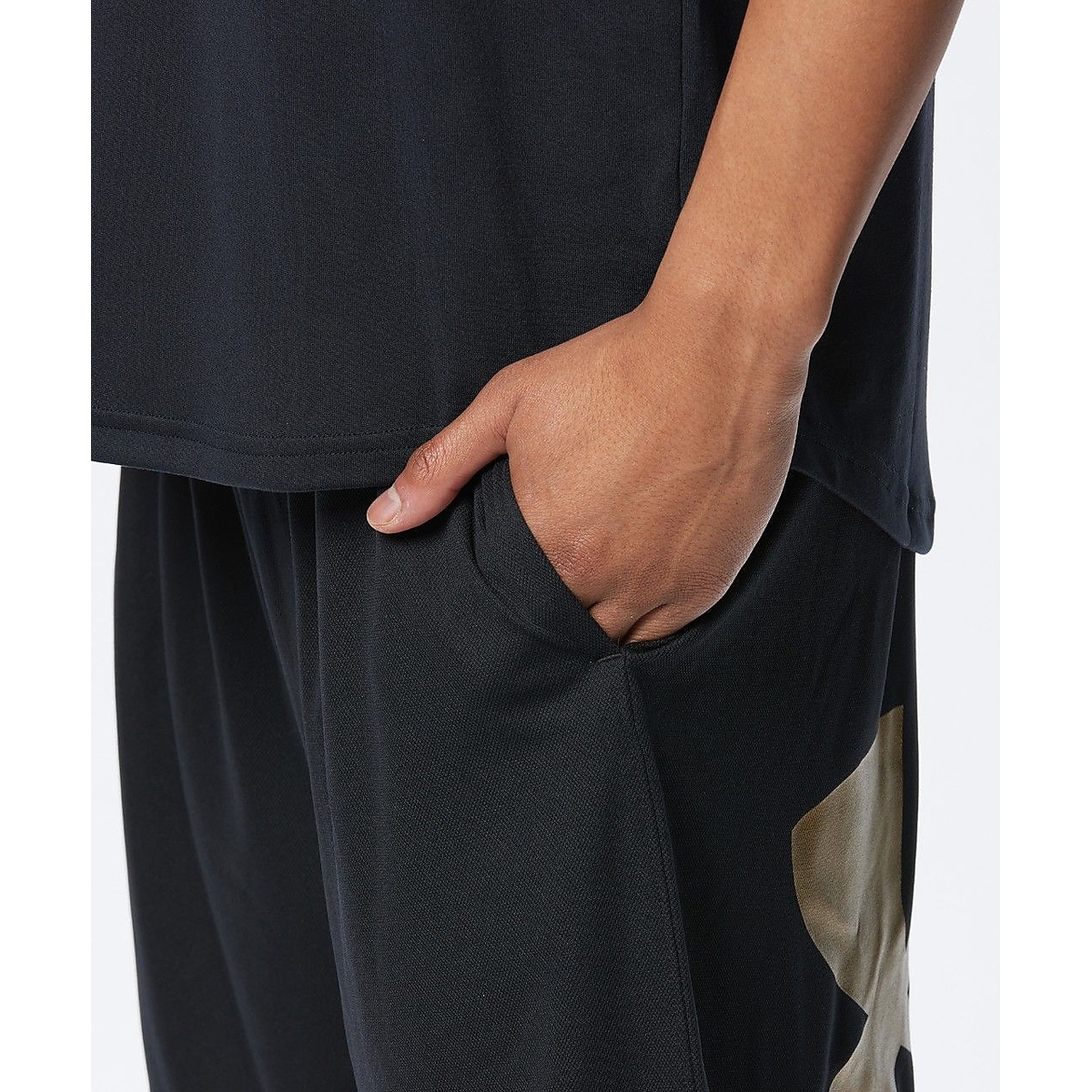 UA BASELINE BIG LOGO SHORTS