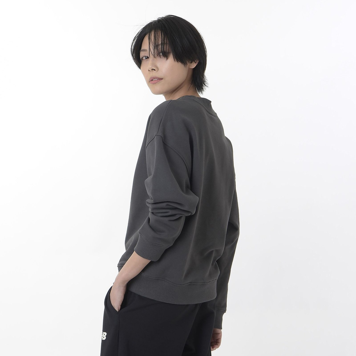 NB ATHLETICS モックネックスウェットクルー