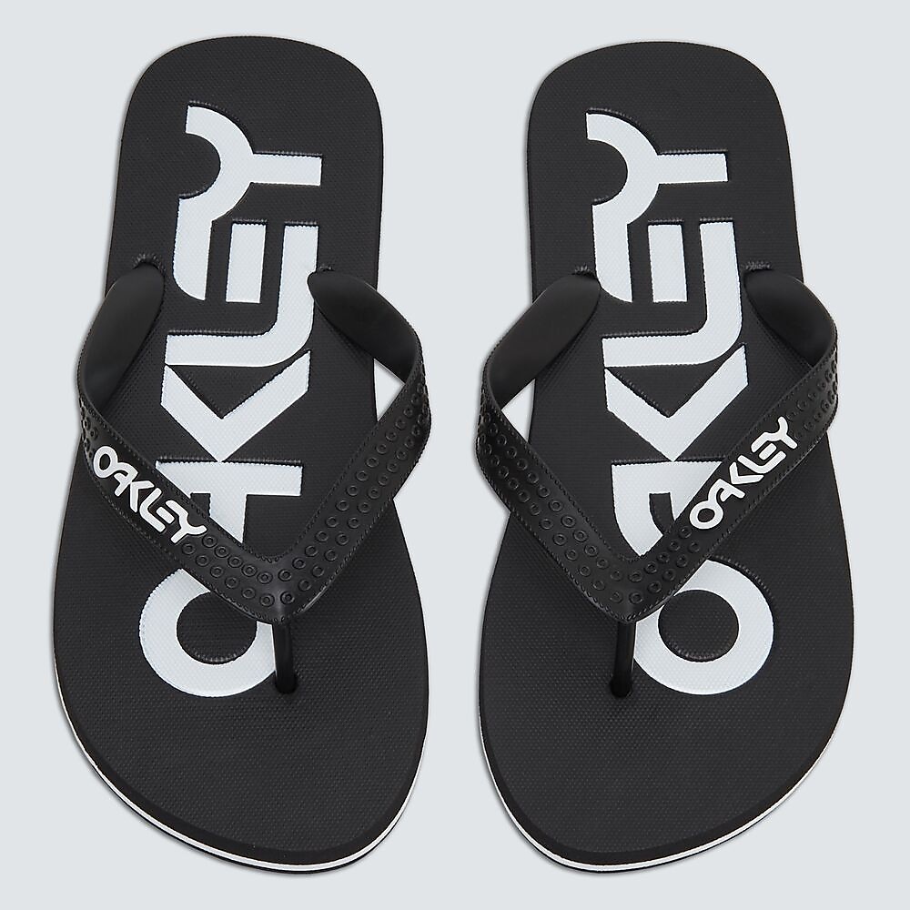 COLLEGE FLIP FLOP
