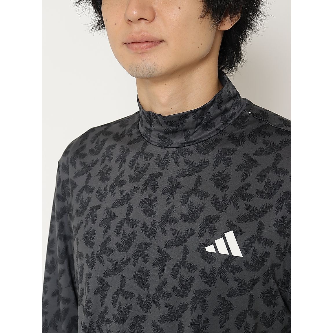 パームリーフプリント　モックネック　長袖ストレッチシャツ