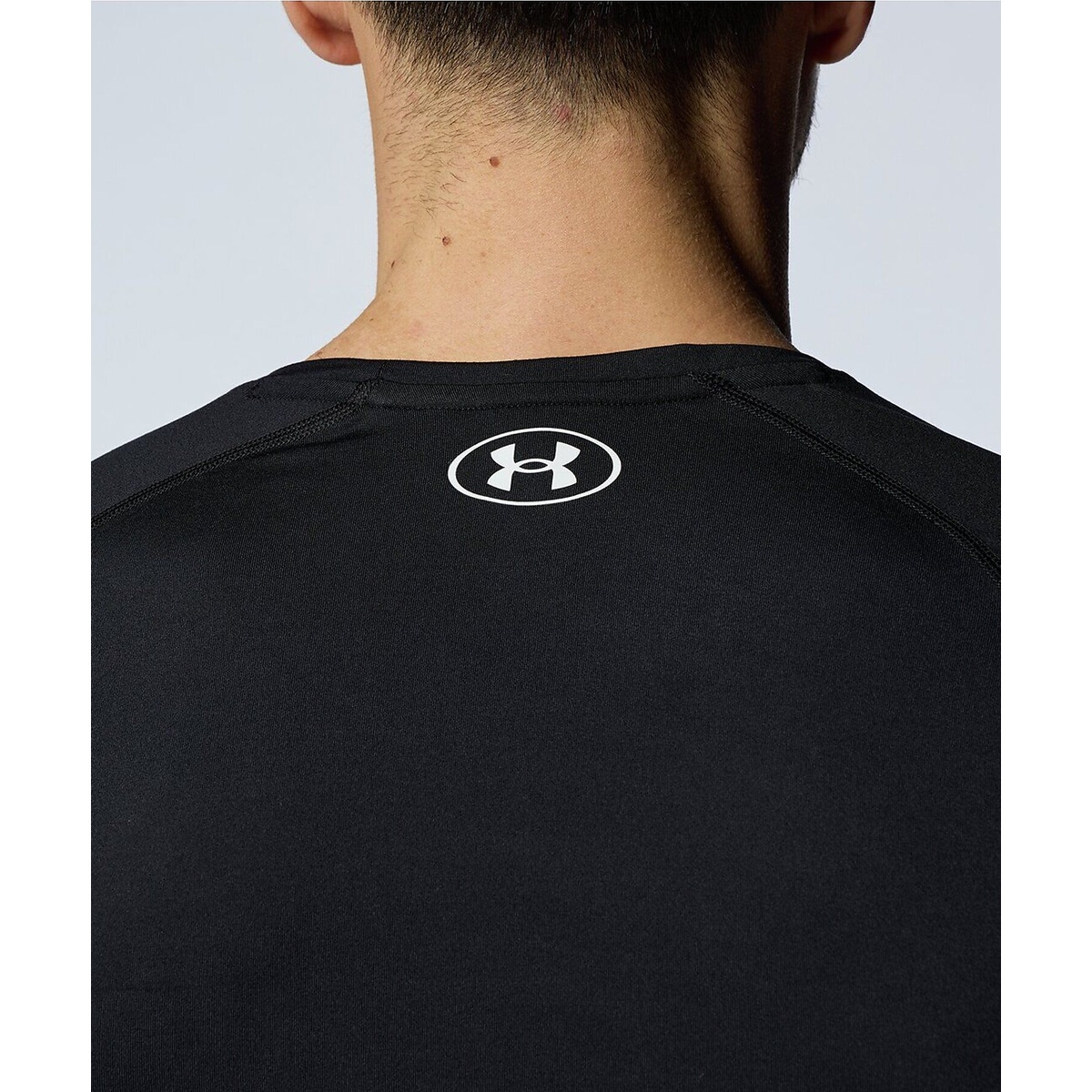 UA HEATGEAR FITTED SHORT SLEEVE SHIRT