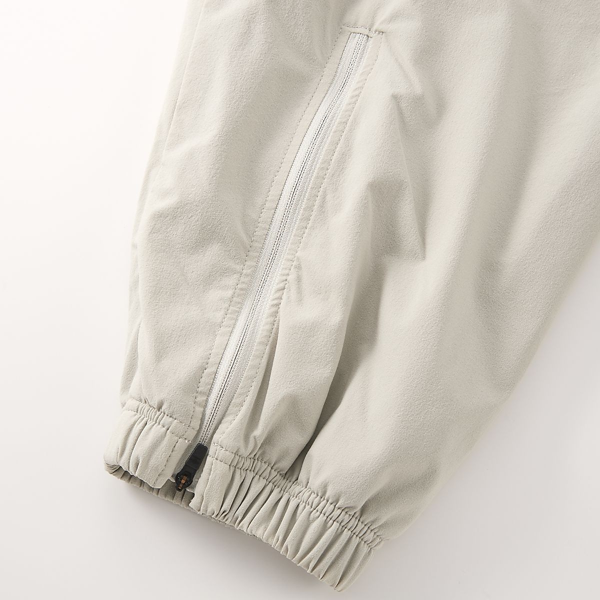 【THE THIRD by UMBRO】ウィンドロングパンツ