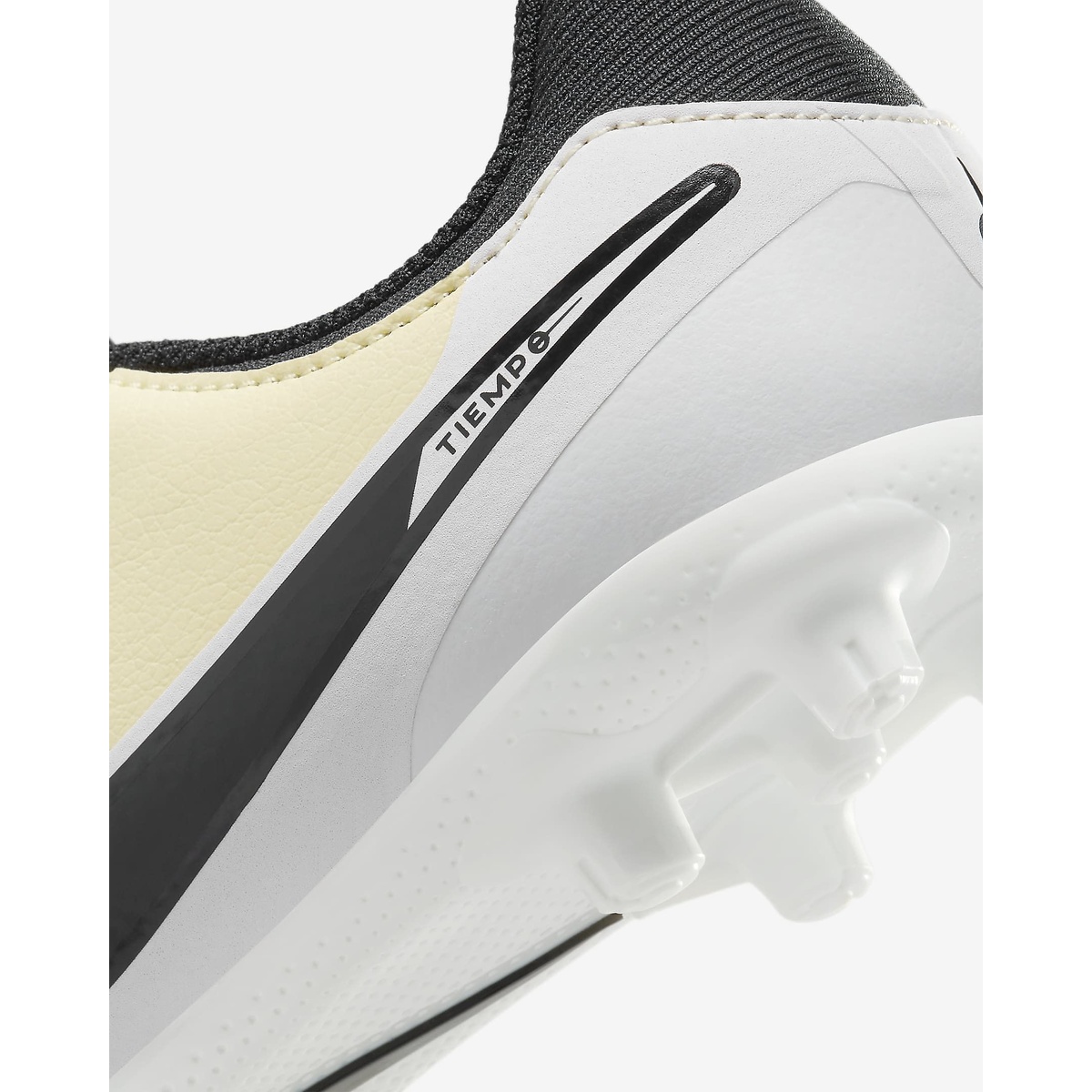 Nike Jr. Tiempo Legend 10 Academy