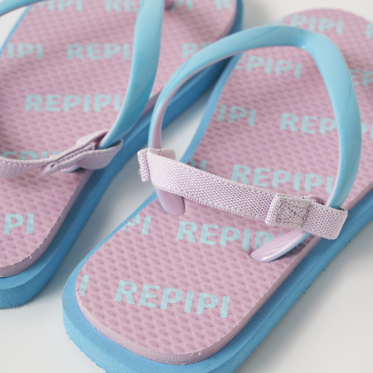 【REPIPI】ロゴサンダル