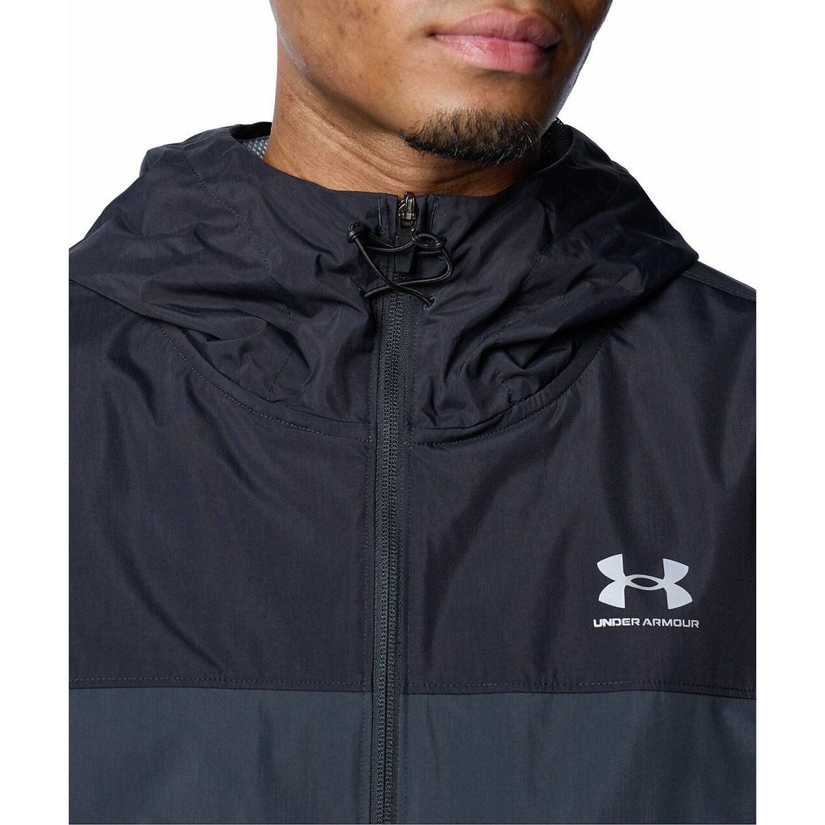 UA ESSENTIAL STORM JACKET