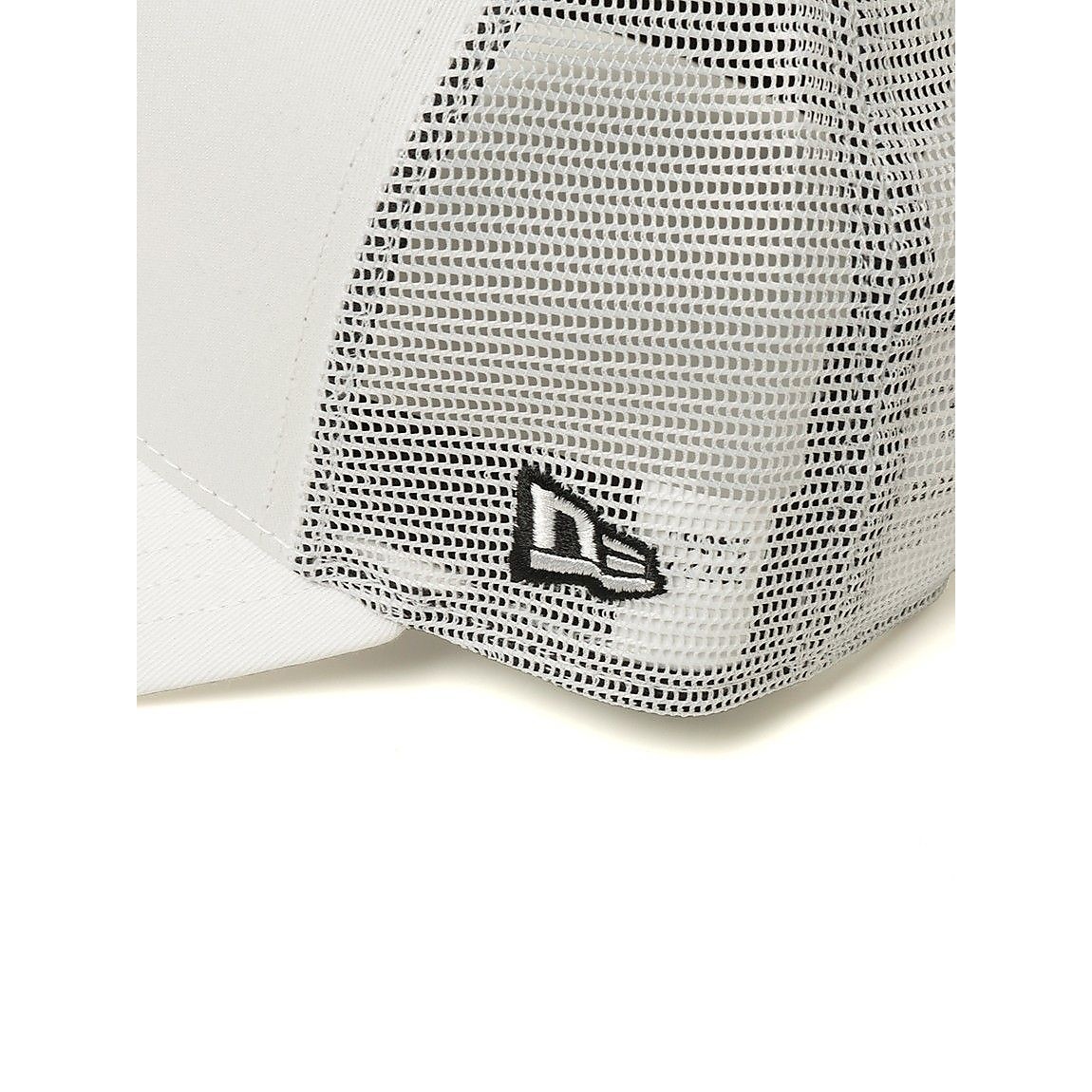 YOUTH 940AFTR NE 1920 WHI BLK 241