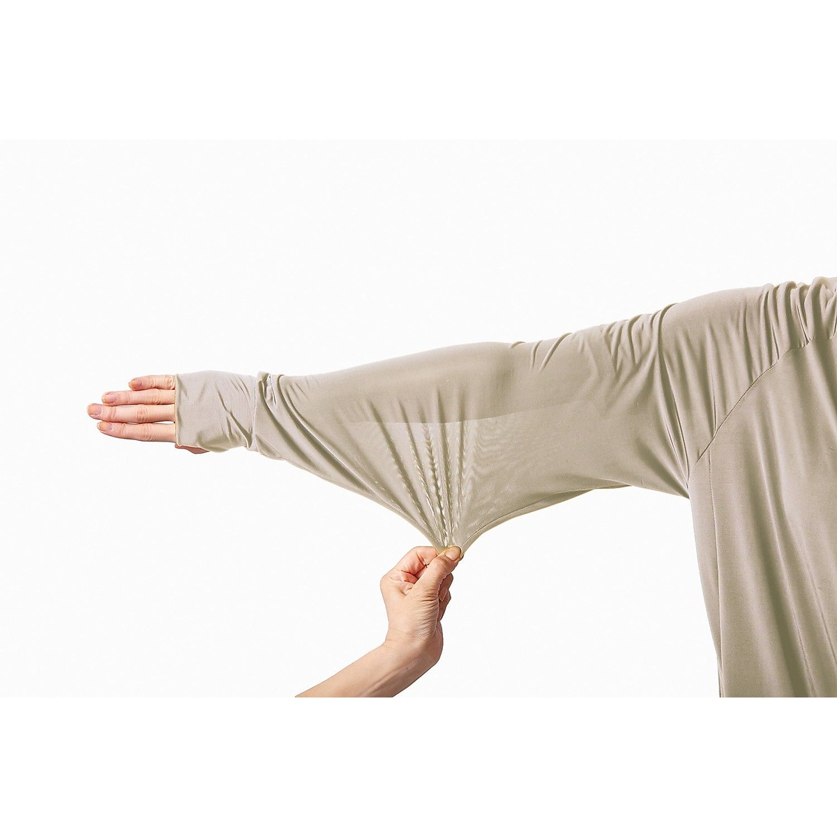 UVプロテクト　パーカー　シャイングレージュ