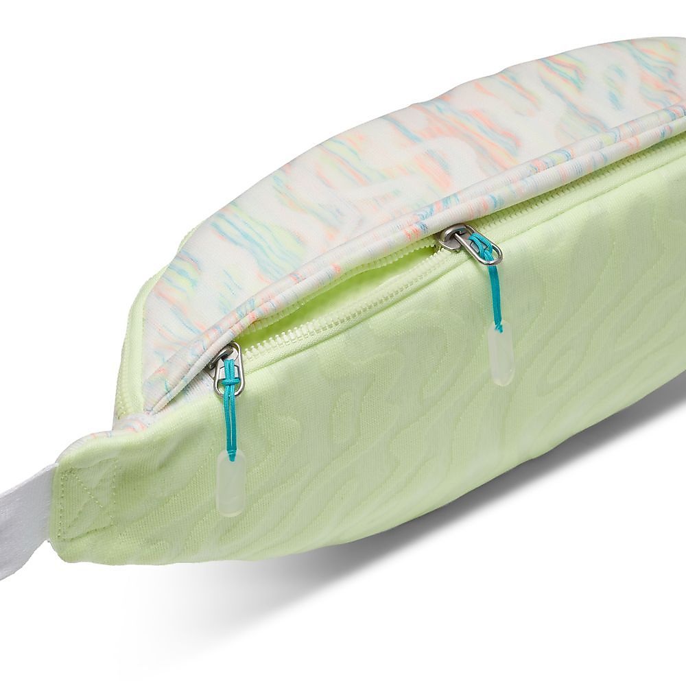 ナイキ ヘリテージ WSTPCK FSTVL 2.0