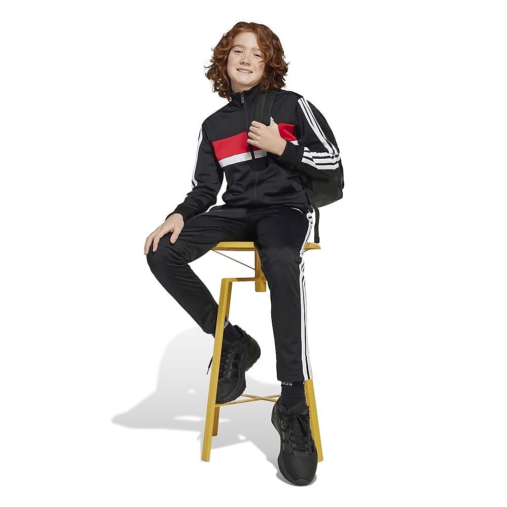 K TIBE トラックスーツ