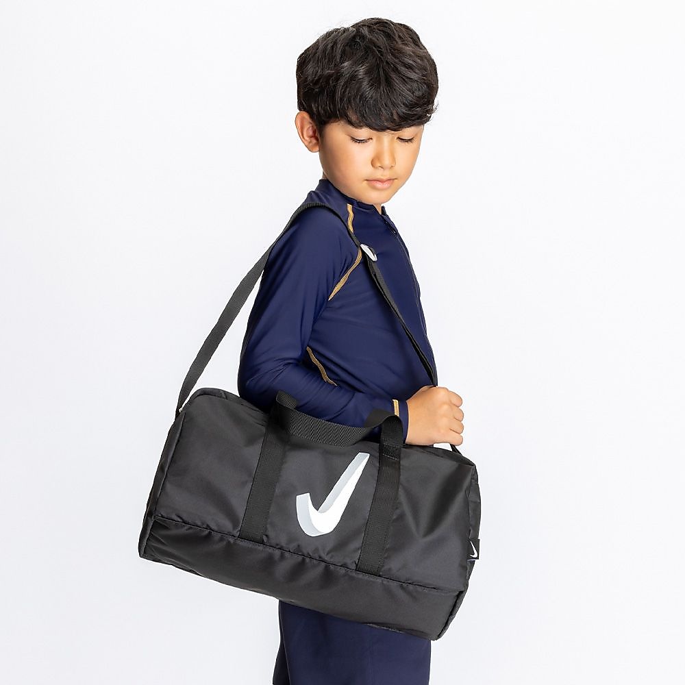 ナイキ SS25 ボストンプールバッグ