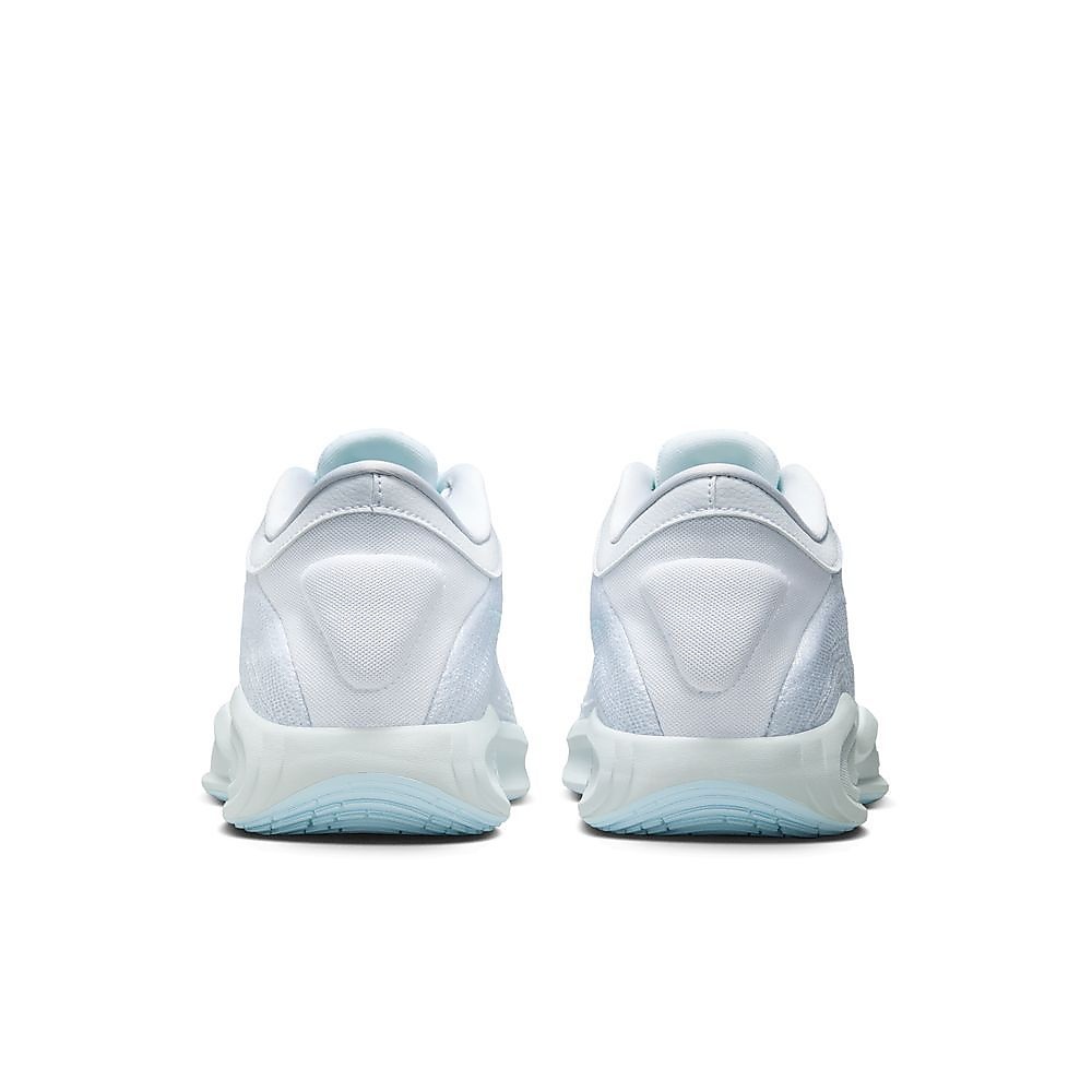 ナイキ G.T. ハッスル アカデミー EP