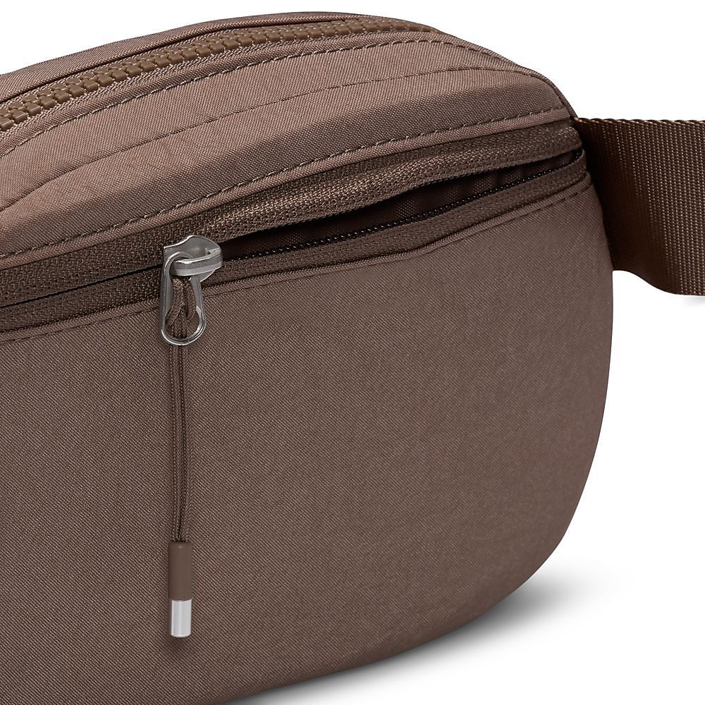 ナイキ オーラ ウエストパック