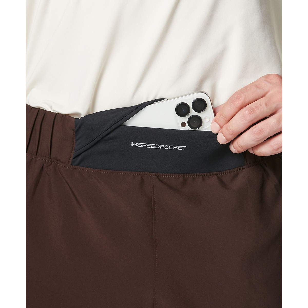 MOTIVATE WOVEN SHORTS