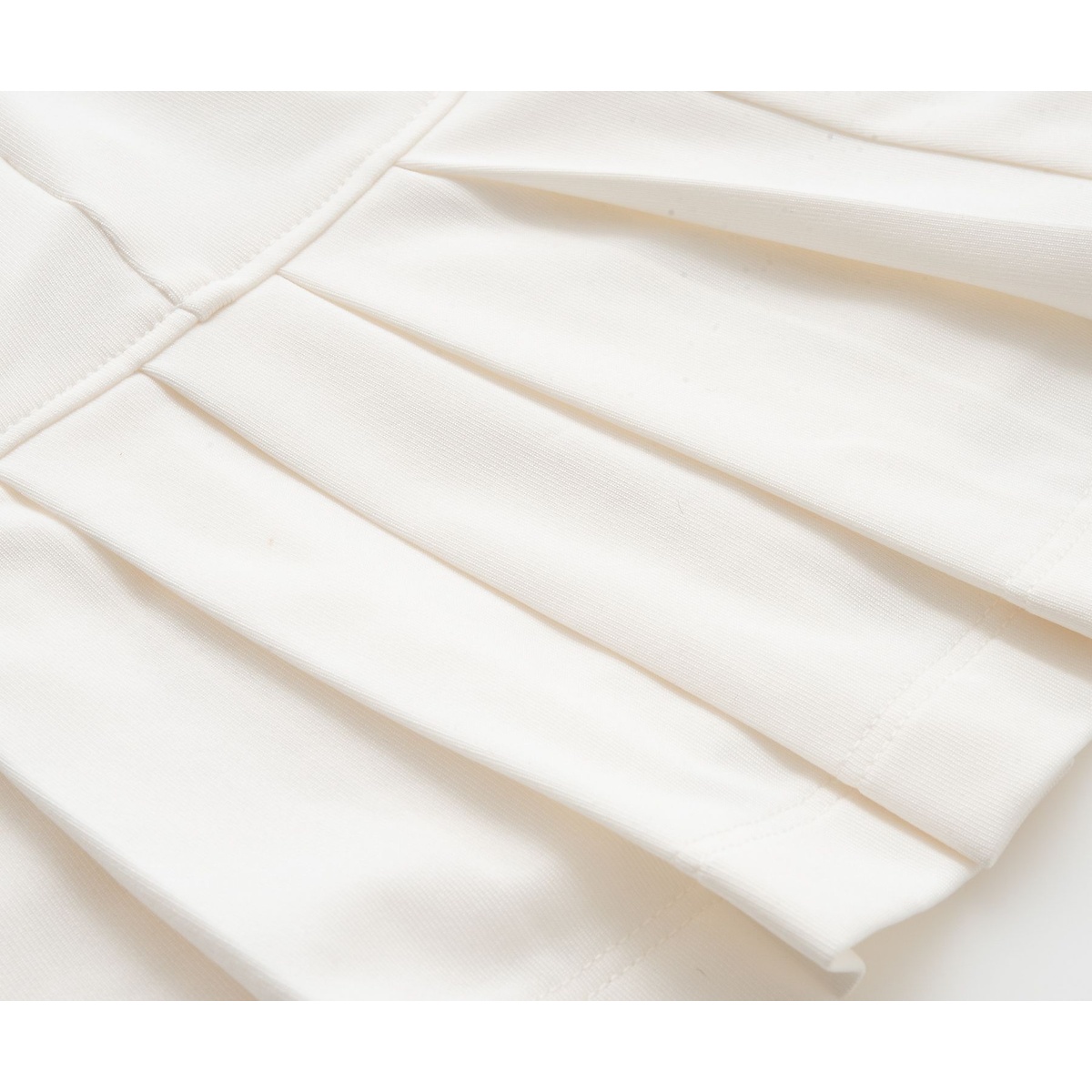 サイドプリーツスコート