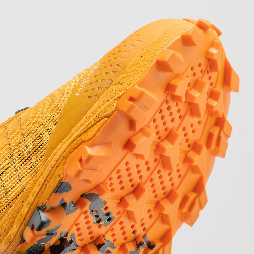 トレイルシューズ