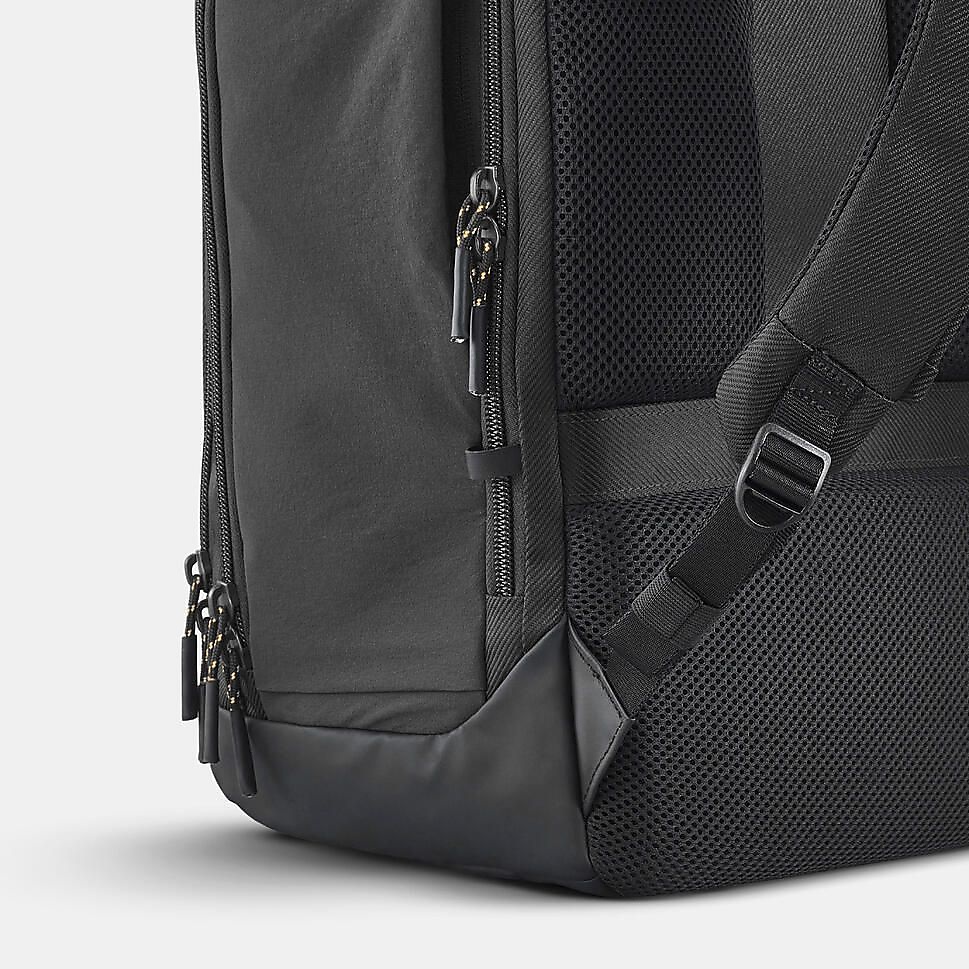 ハイキングバックパック23LBLK