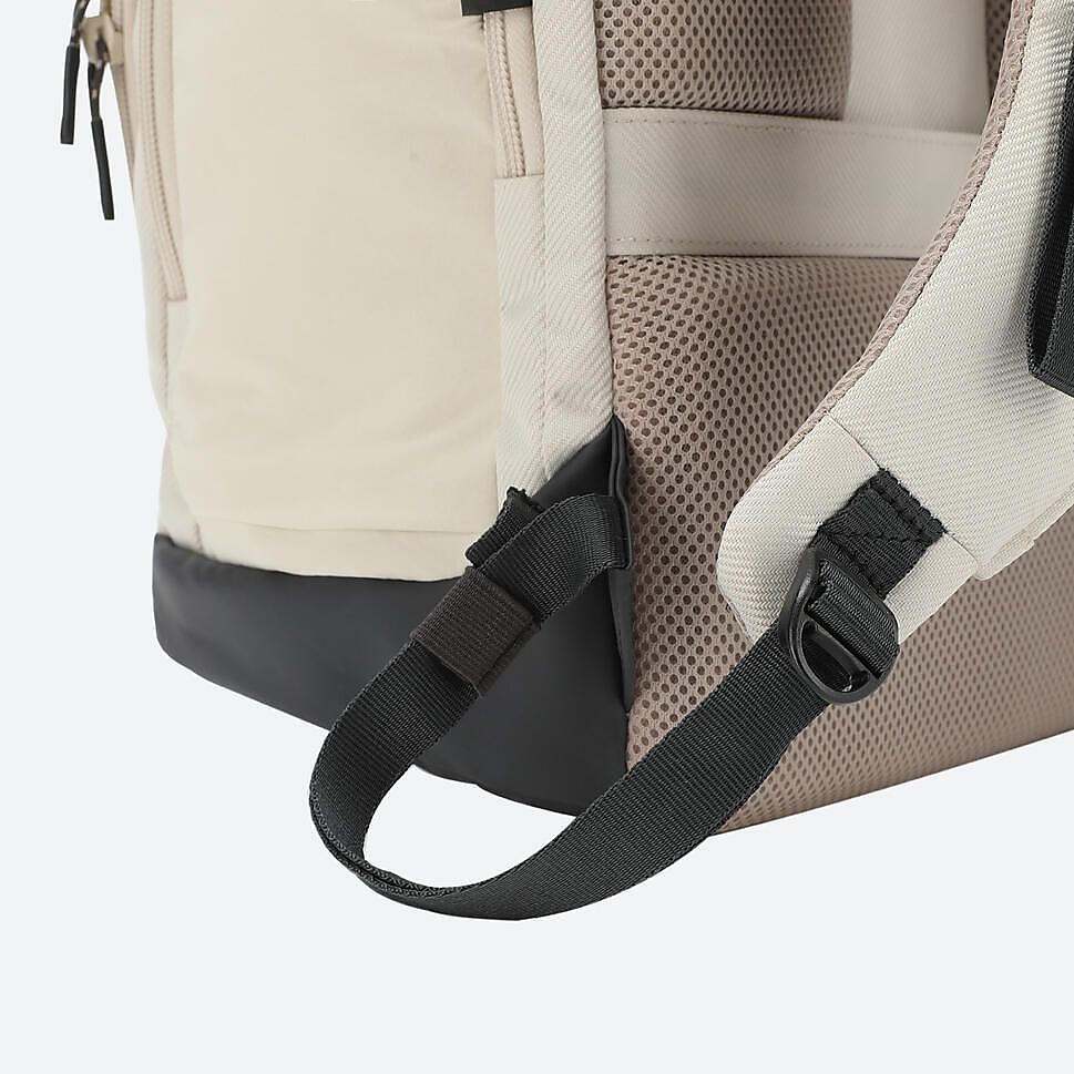 ハイキングバックパック23LWHT