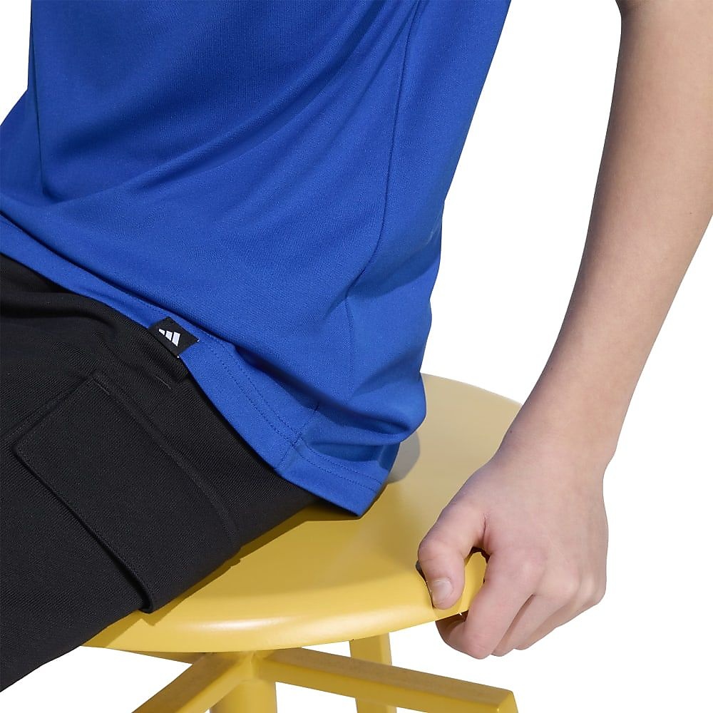 KCAMOTRAINグラフィックTシャツ