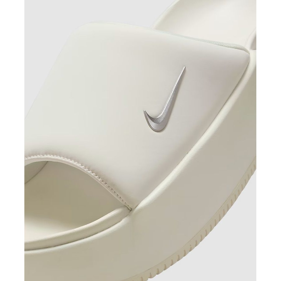 ナイキ ウィメンズカーム エレベーション