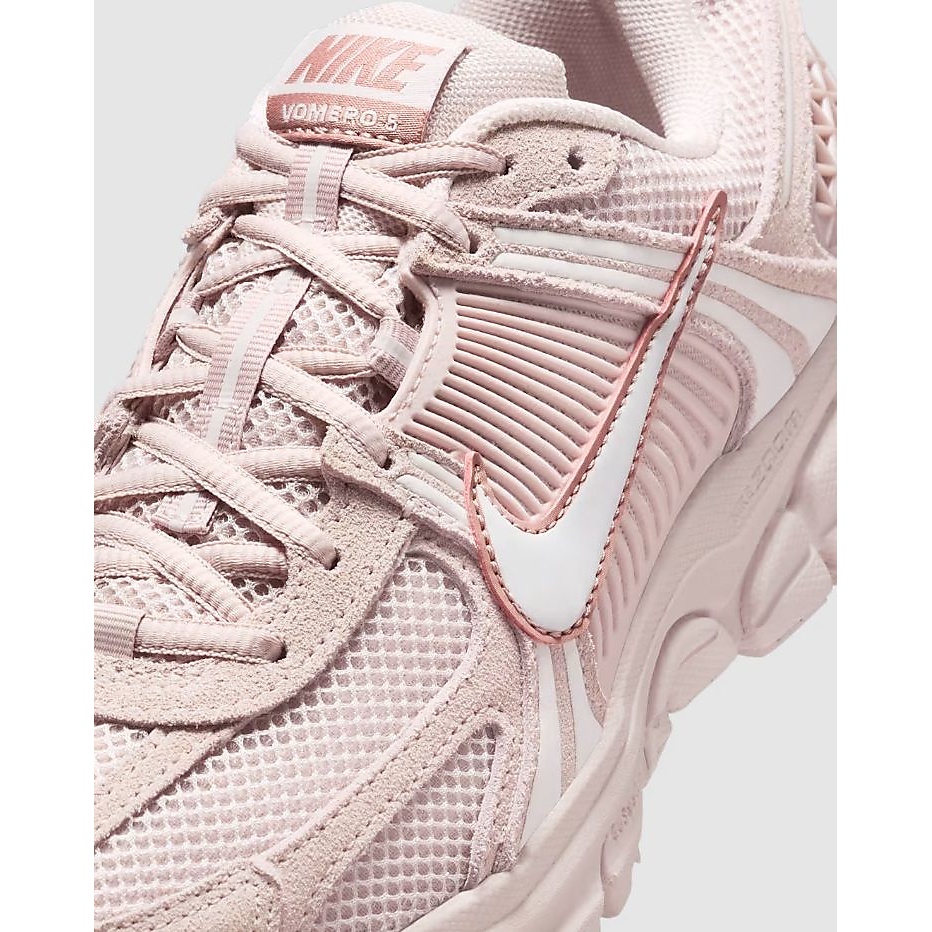 ナイキ ウィメンズ ズーム ボメロ 5 GLD