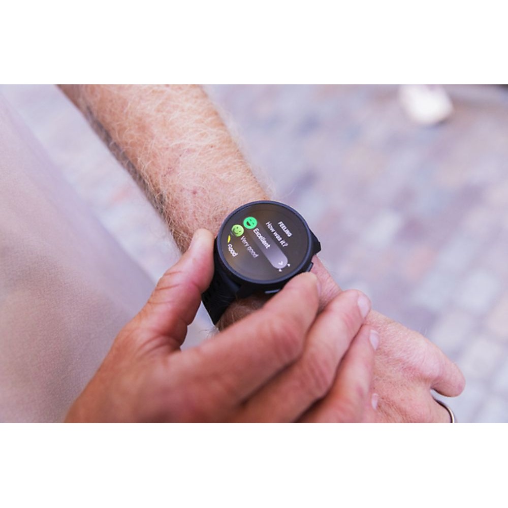 SUUNTO(スント)　RACE　S　ALL　BLACK