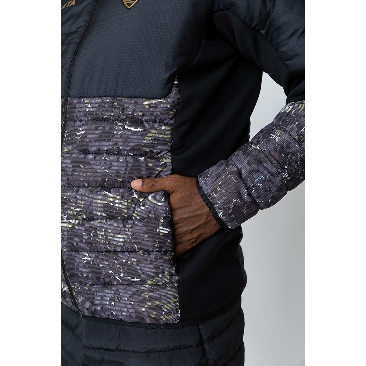 FCA　中綿ウォームアップジャケット