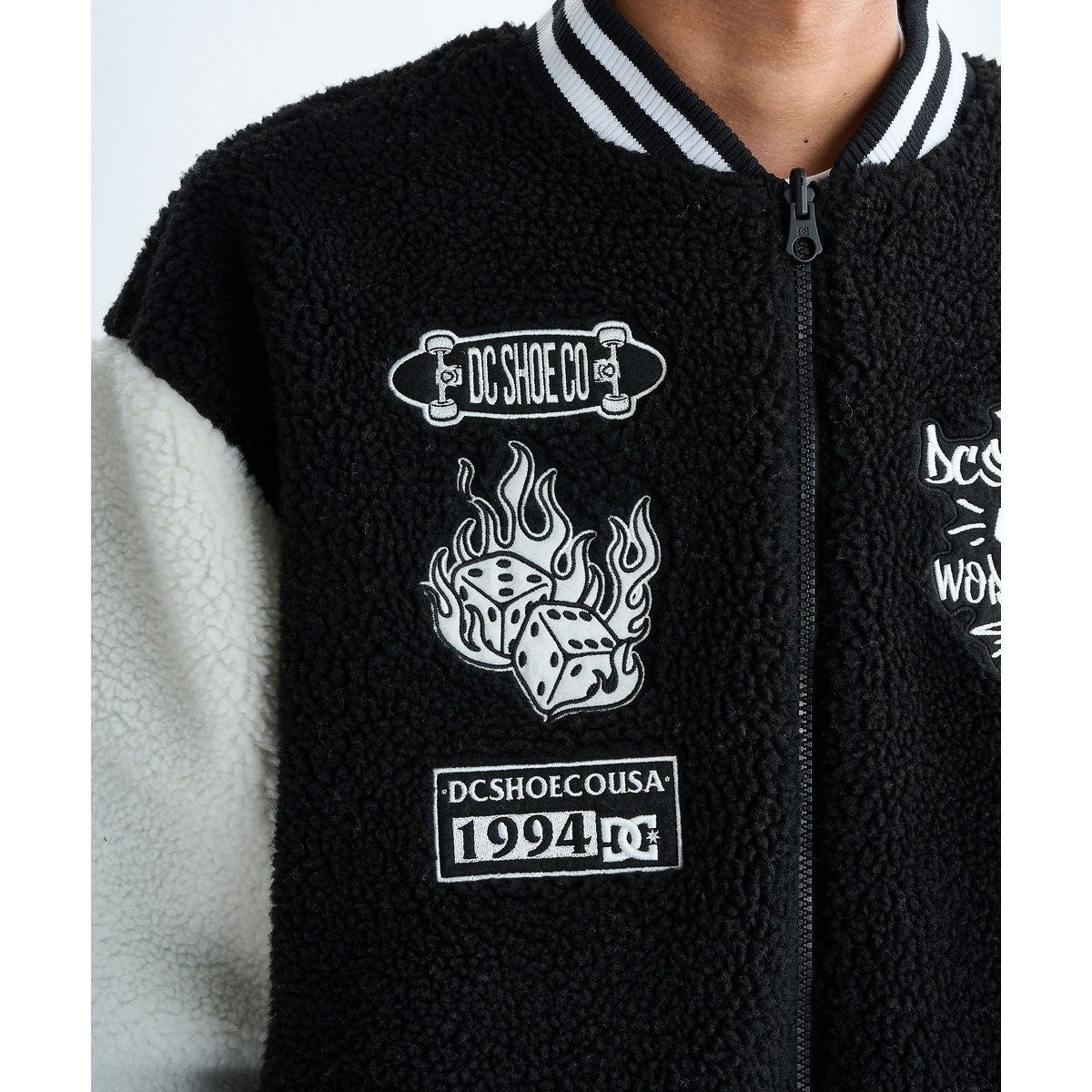 25 REVERSIBLE STAND JACKET