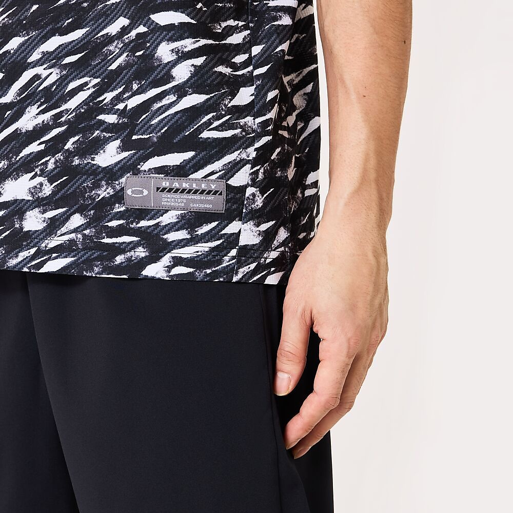 STRIKING AIRY SS GRAPHIC TEE 9.0
