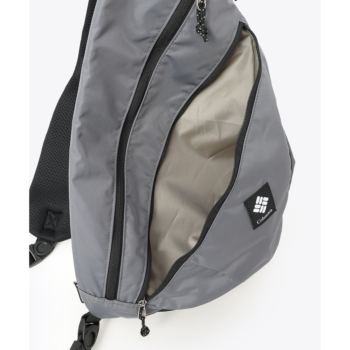 パナシーアスリングバッグ