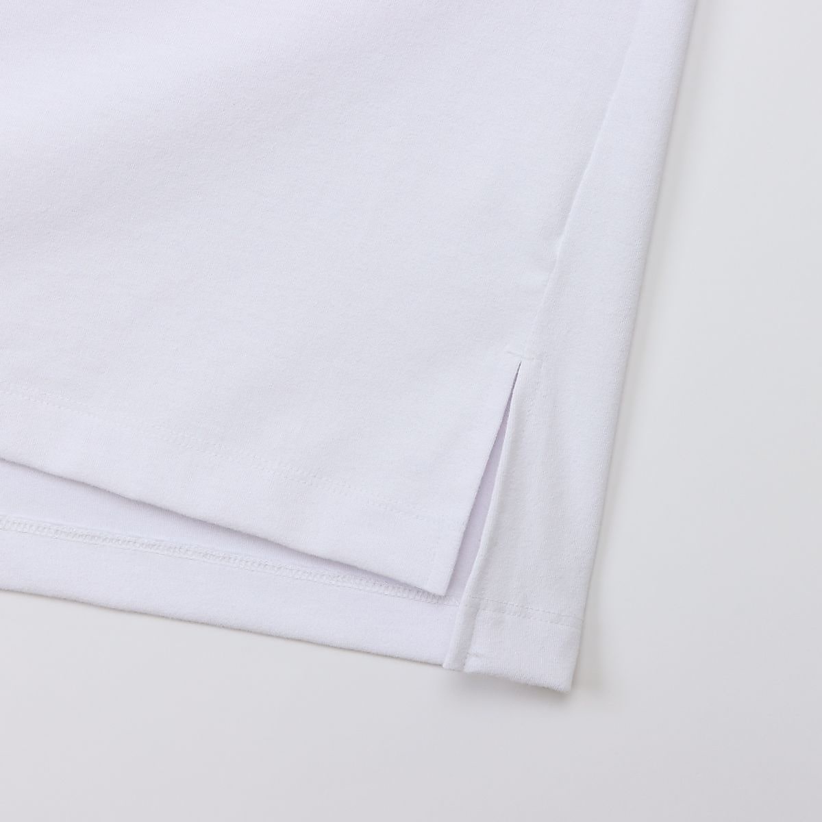 SLEEVELESS SHIRT