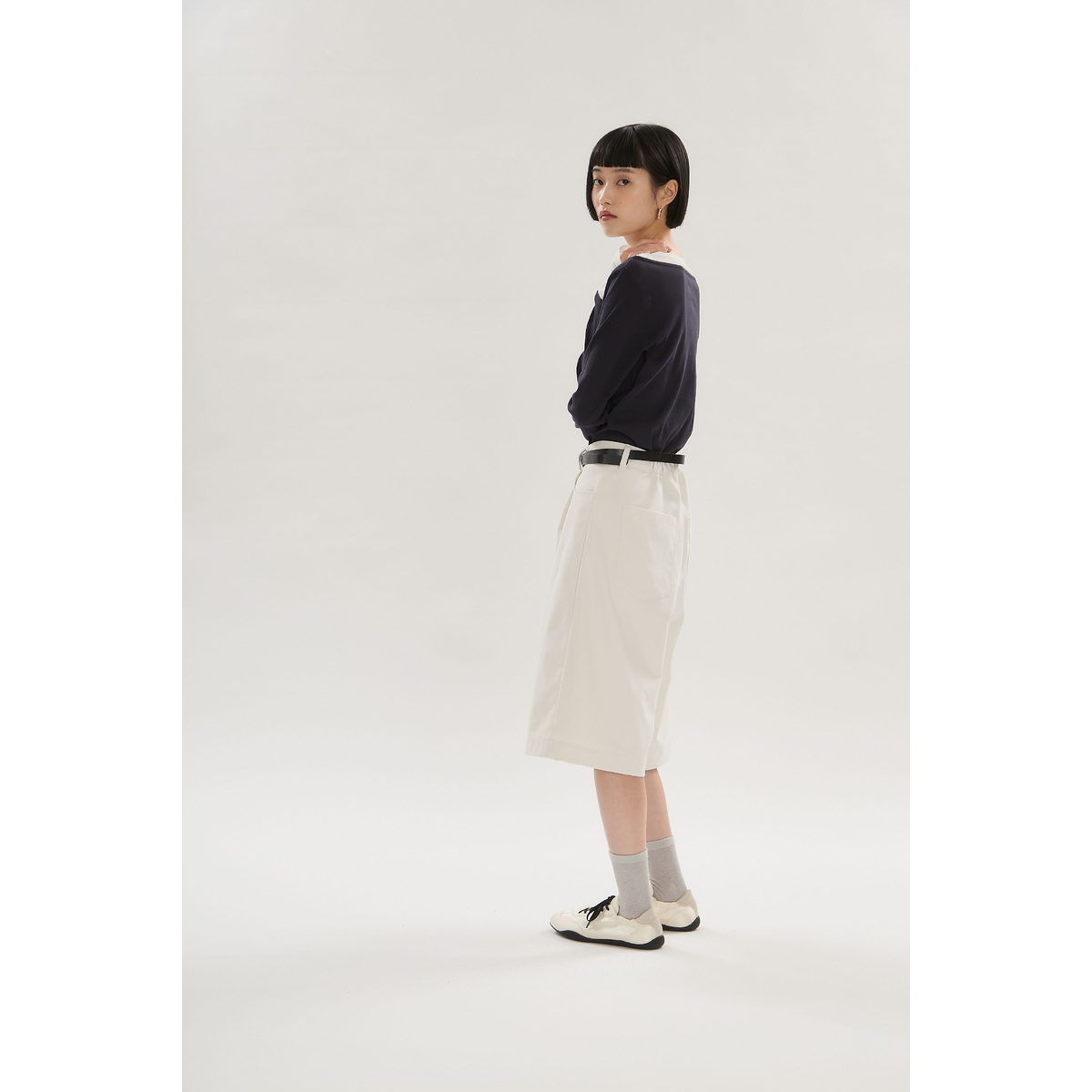 ベルト付きミディバミューダパンツ