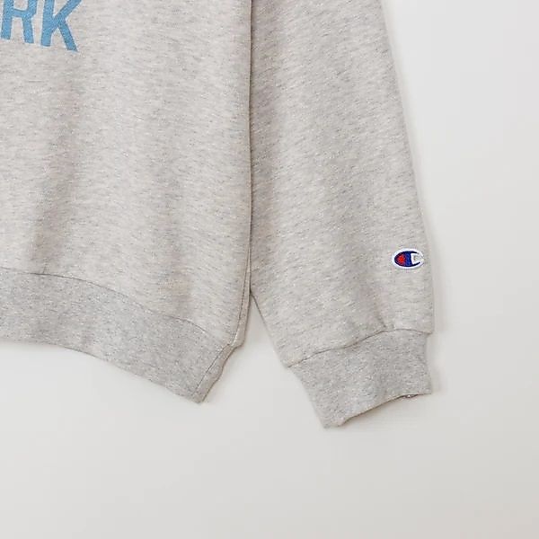 RAGLAN SLEEVE SWEATSHIRT