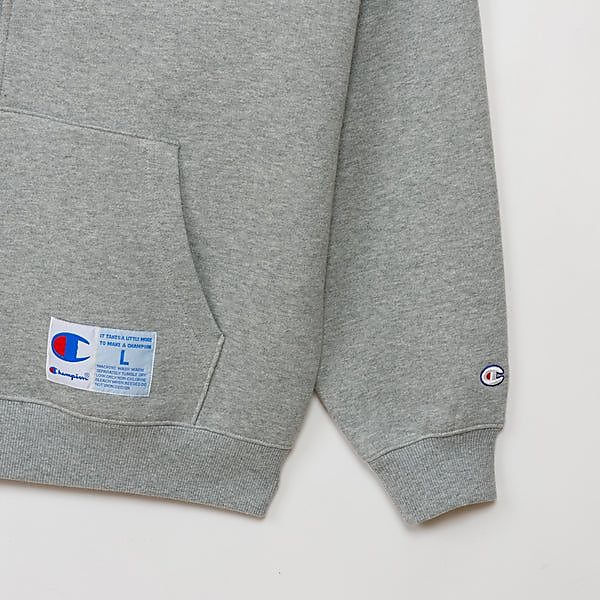 ZIP HOODED SWEATSHIRT